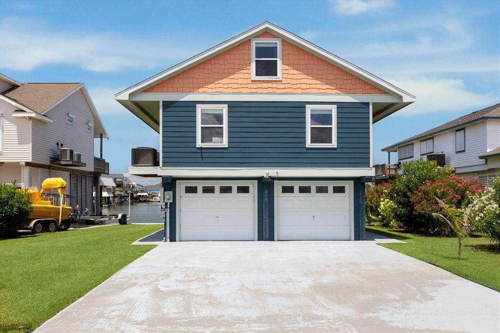 219 Bora Bora Drive - Photo 1