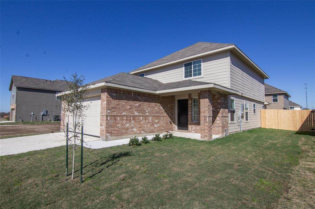 1005 Marquis Drive - Photo 1