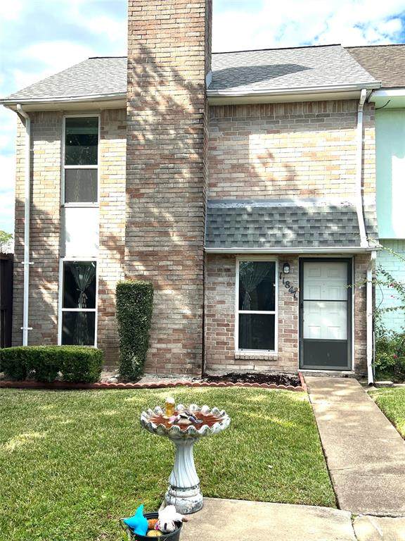 11847 Algonquin Drive - Photo 1