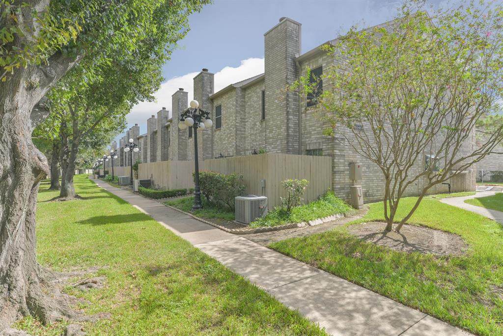 3126 Holly Hall Street - Photo 1
