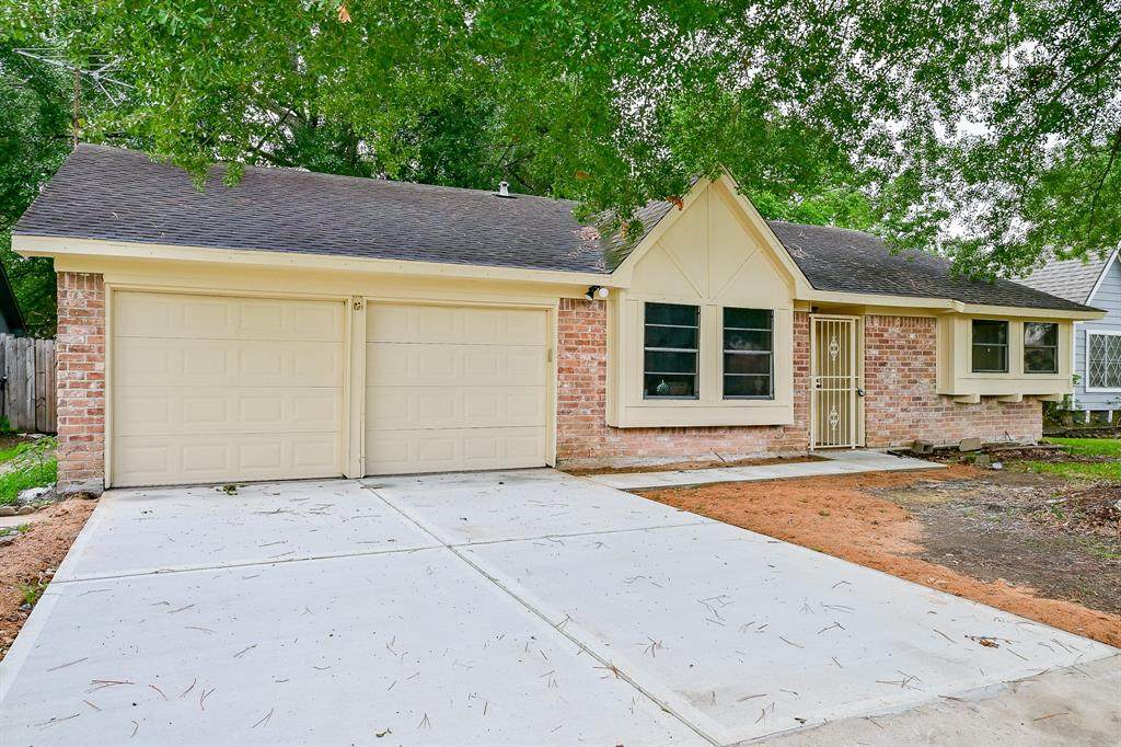 7323 Riptide Drive - Photo 1