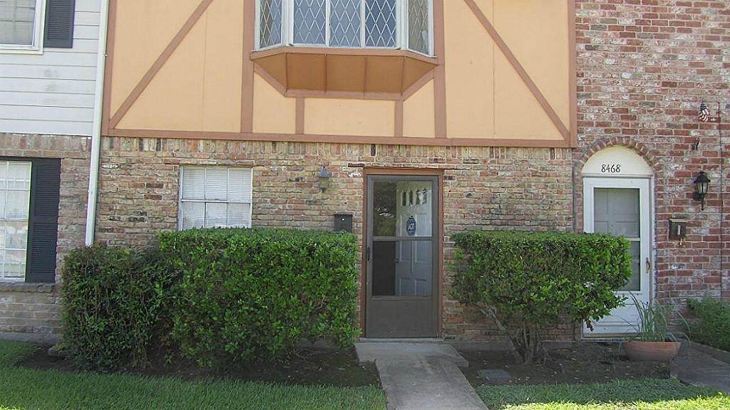 8470 Leawood Boulevard - Photo 1