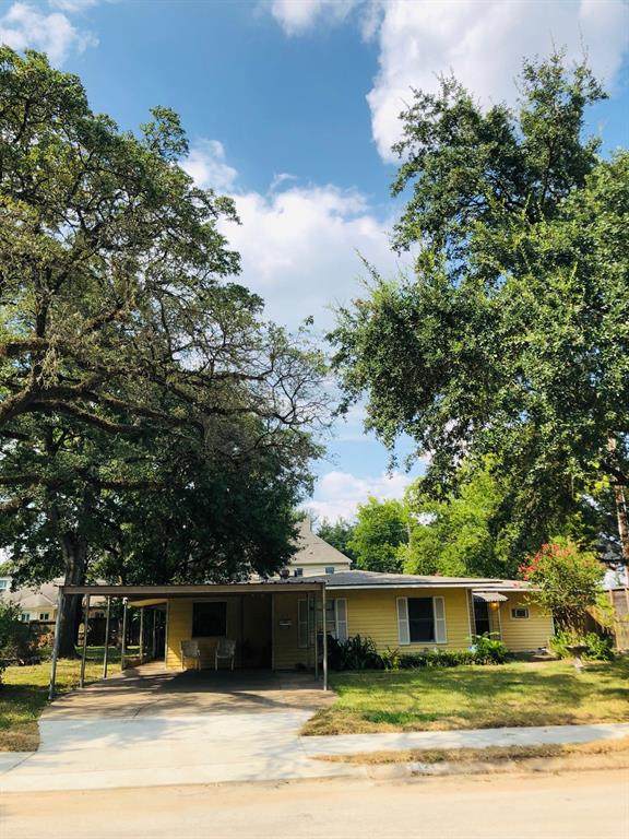 1214 Du Barry Lane - Photo 1