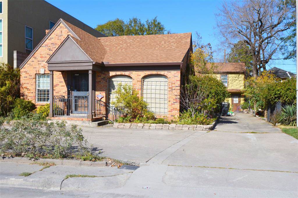 2142 Richmond Avenue - Photo 1