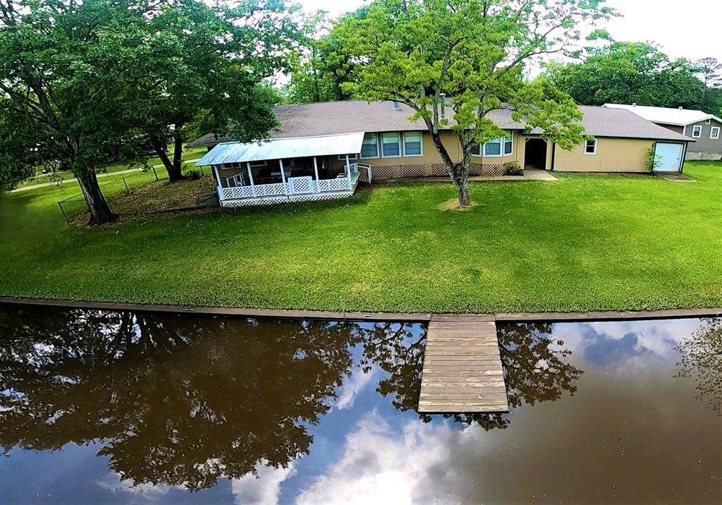 320 Deer Run Road - Photo 1 320 Deer Run Road - Photo 1