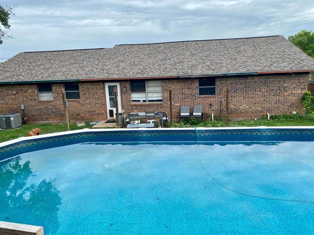 1614 Avenue A - Photo 1