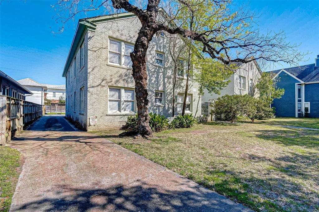 1024 Heights Boulevard - Photo 1