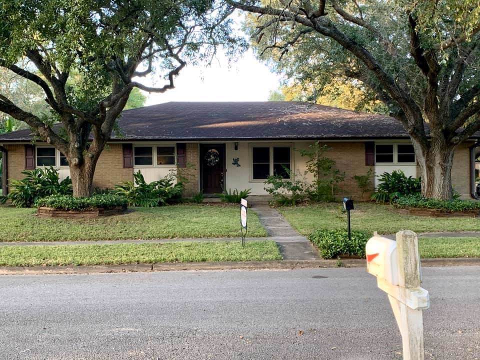 2025 Sandlewood Drive - Photo 1