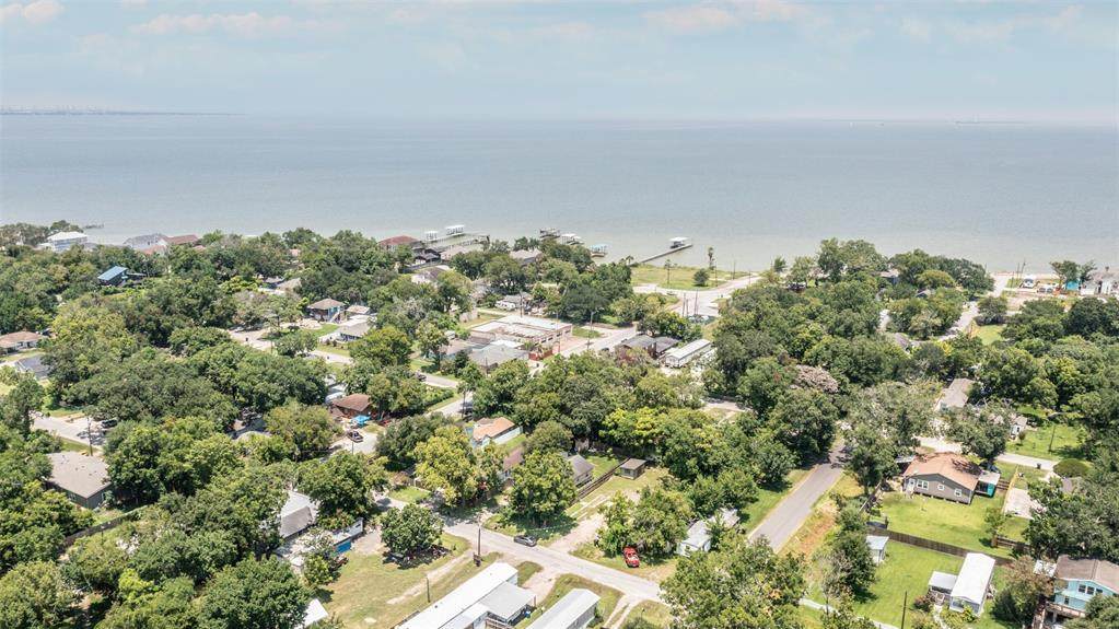4315 3rd Street - Photo 1