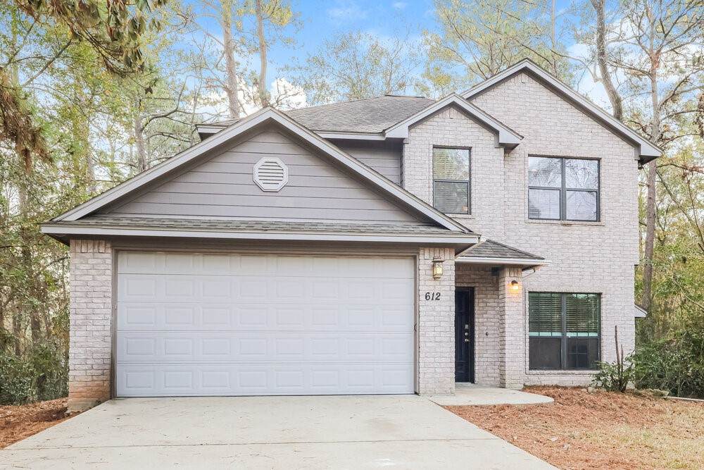 612 Spruce Drive - Photo 1