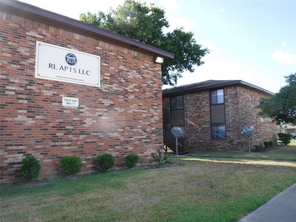 2135 8th - Photo 1