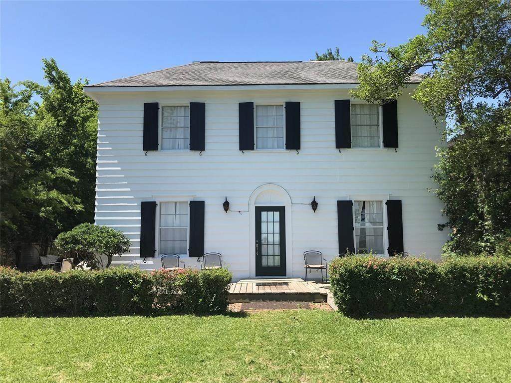 3406 Miramar Drive - Photo 1