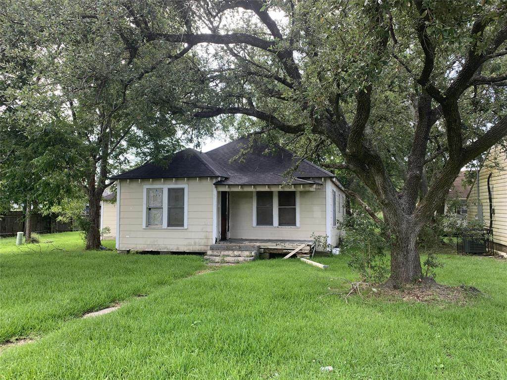 2408 19th Street - Photo 1