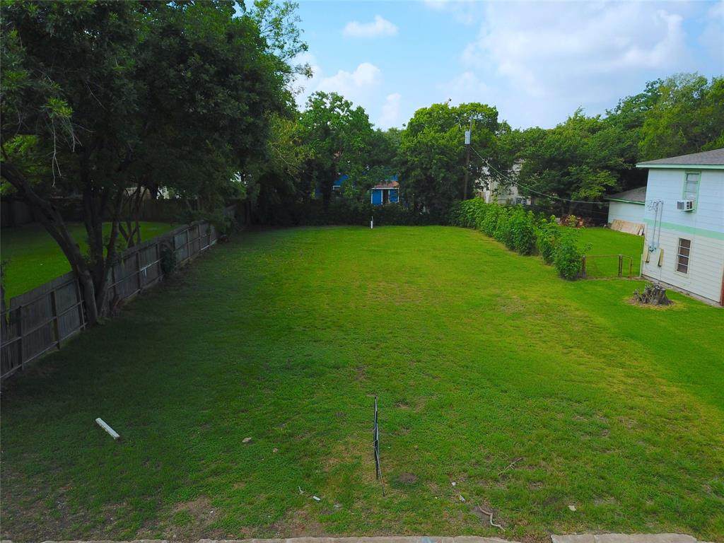 1123 2nd Avenue - Photo 1