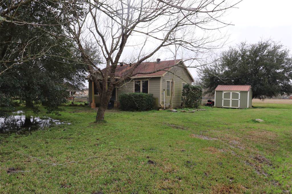17515 Adlong School Road - Photo 1