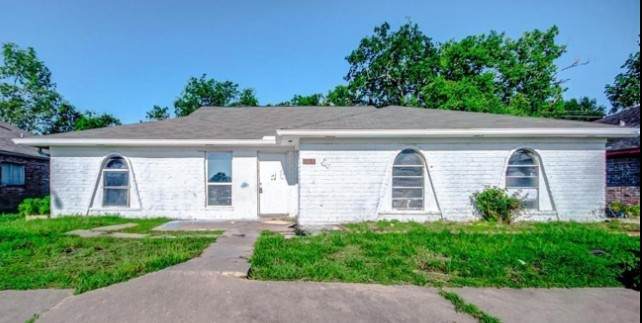 8019 Beech Cove Lane - Photo 1