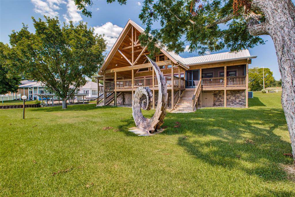 322 Edgewater Drive - Photo 1