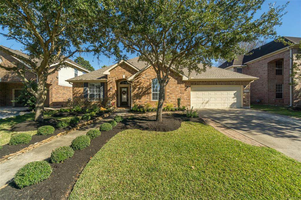 306 Forest Creek Drive - Photo 1