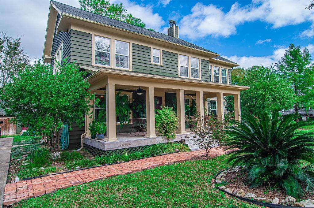 202 Meadowlawn Street - Photo 1
