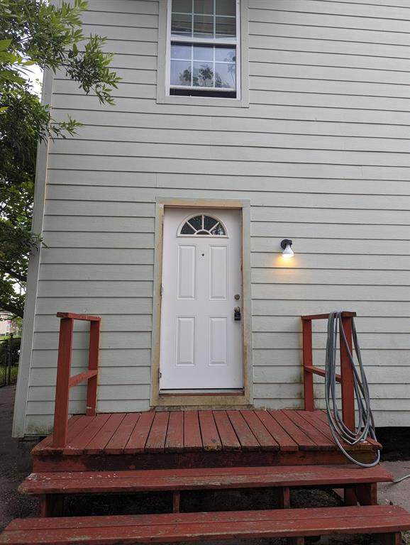 4901 Avenue O 1/2 - Photo 1