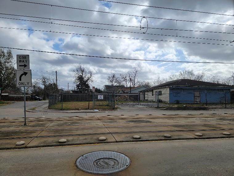 4514 Fulton Street - Photo 1