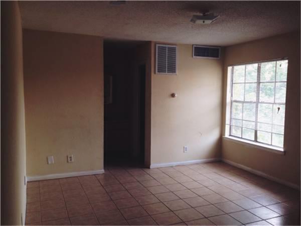 3118 San Jacinto - Photo 1