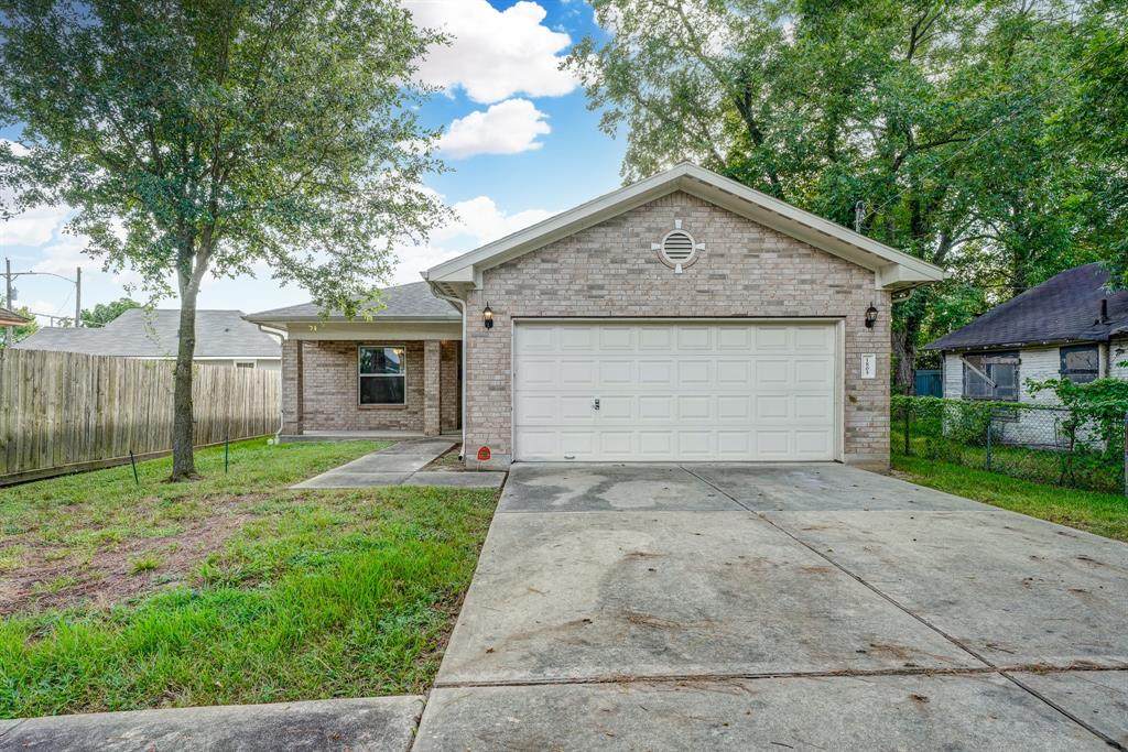 1805 Worms Street - Photo 1