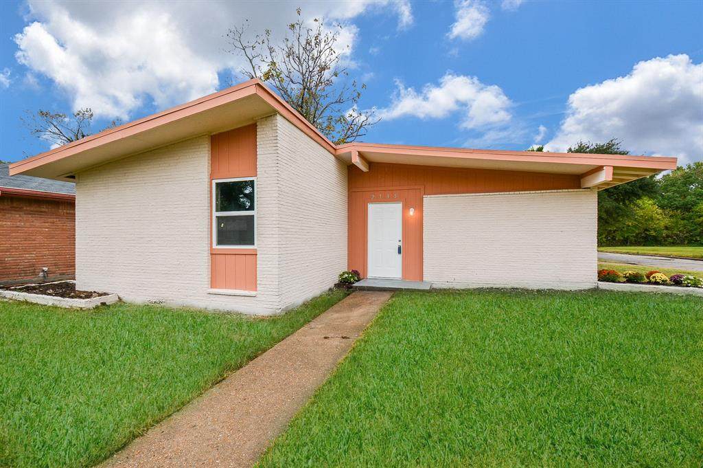 2735 Knotty Oaks Trail - Photo 1