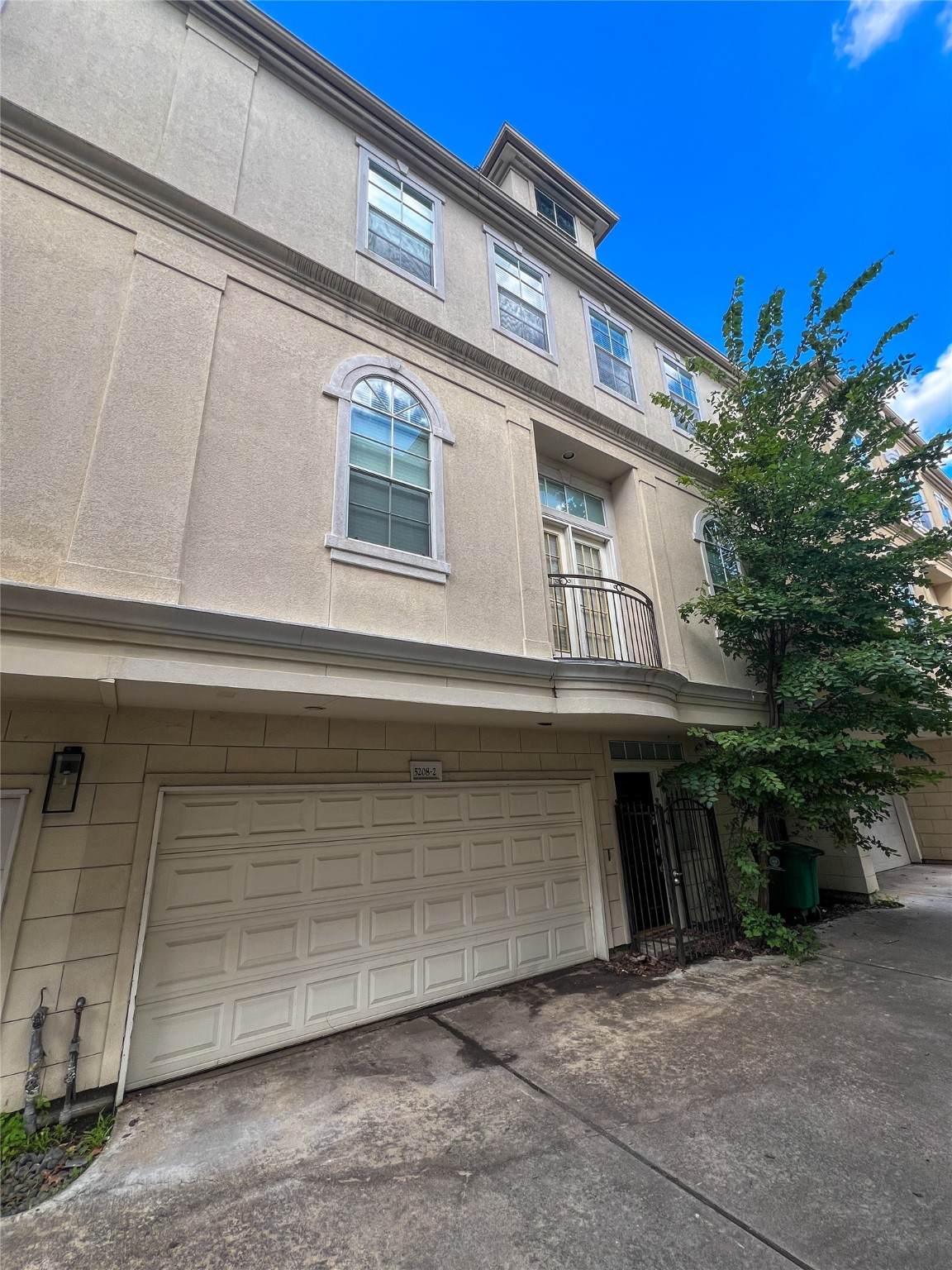 5208 Blossom Street - Photo 1