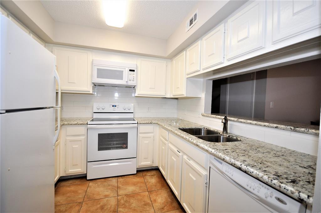 11002 Hammerly Boulevard - Photo 1