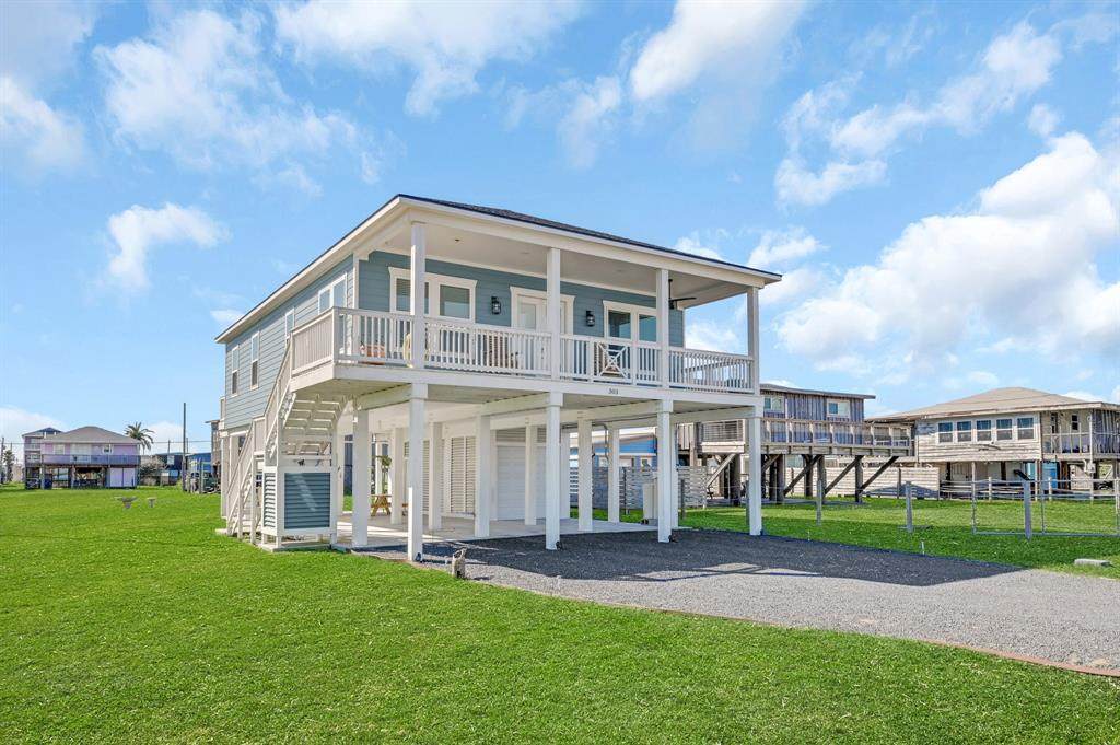 303 Coral Court - Photo 1