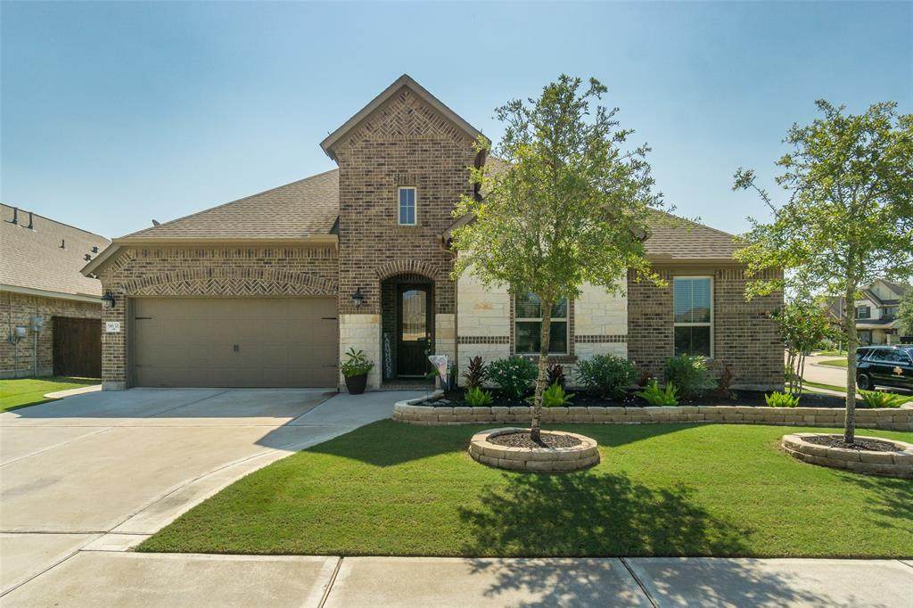 9631 Carson - Photo 1