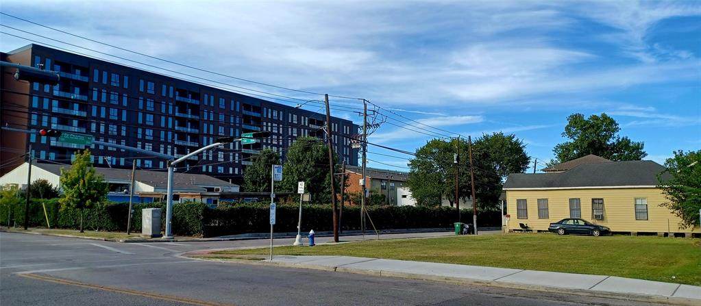2501 Canal Street - Photo 1