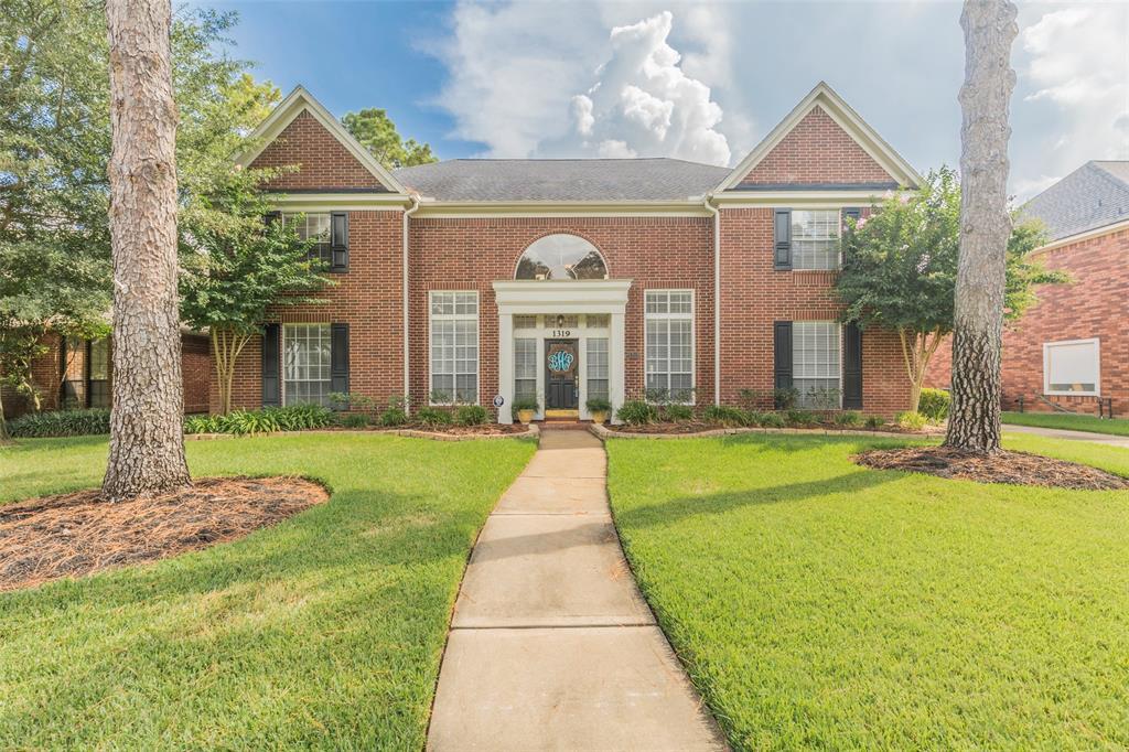 1319 Breezy Bend Drive - Photo 1