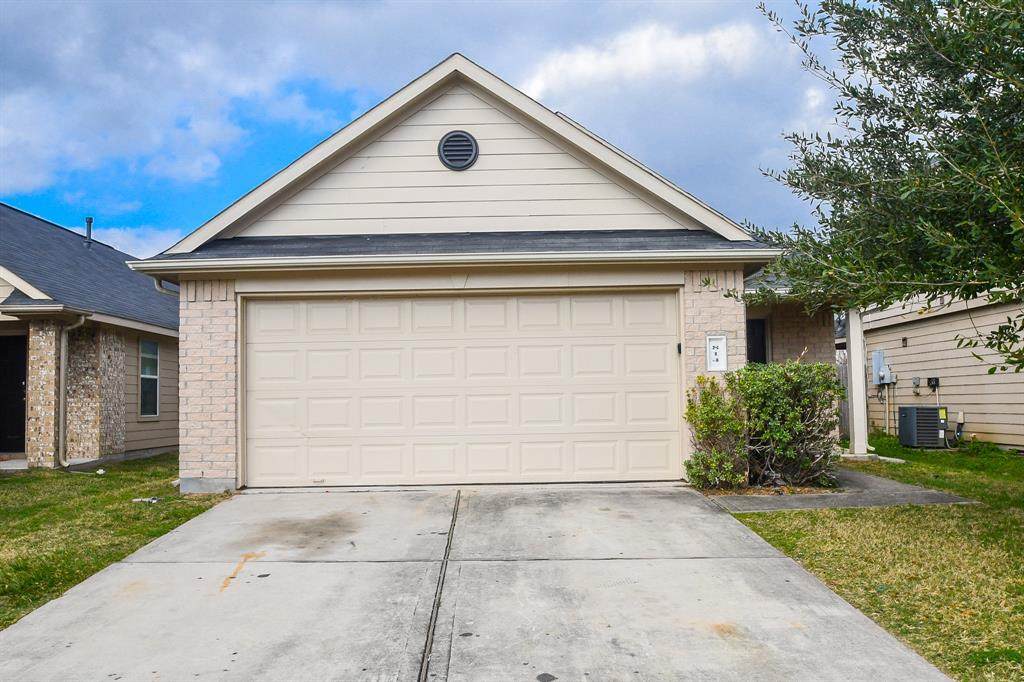 814 Sun Prairie Drive - Photo 1