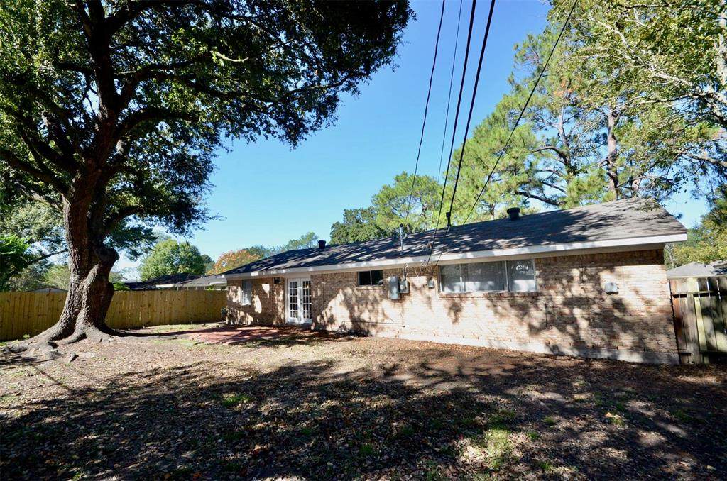 5927 Duxbury Street - Photo 1