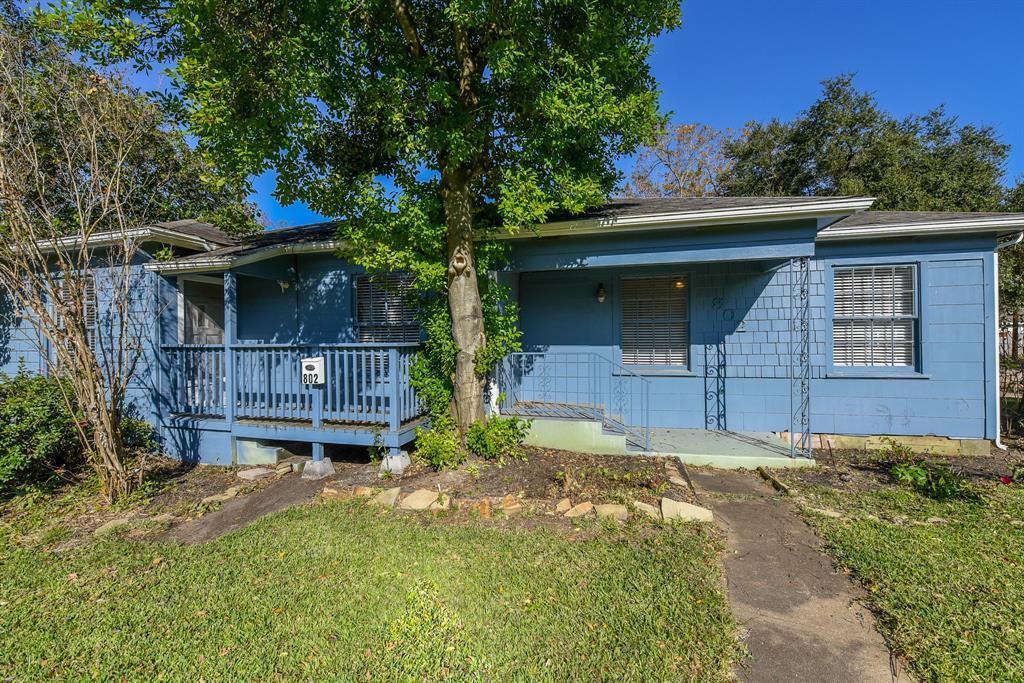 802 17th Avenue - Photo 1
