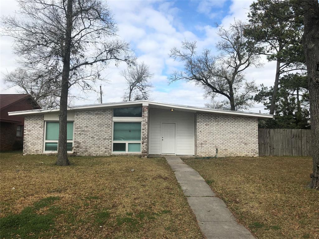 600 Inwood Drive - Photo 1