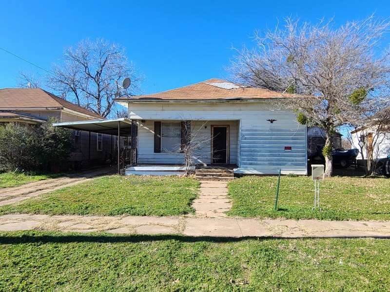 509 Waggoner Street - Photo 1
