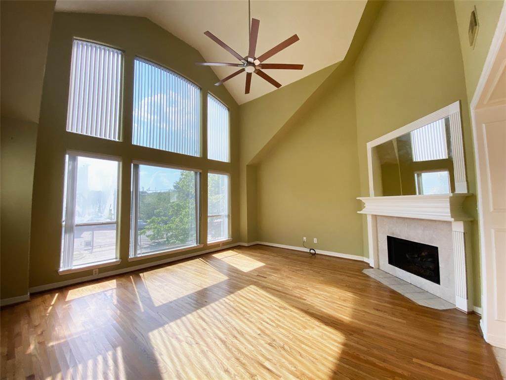 1803 Commonwealth Street - Photo 1