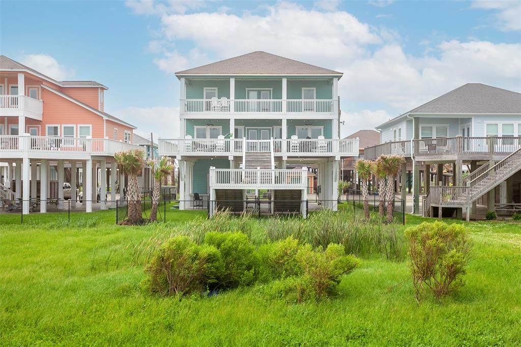 2636 Whitecap - Photo 1