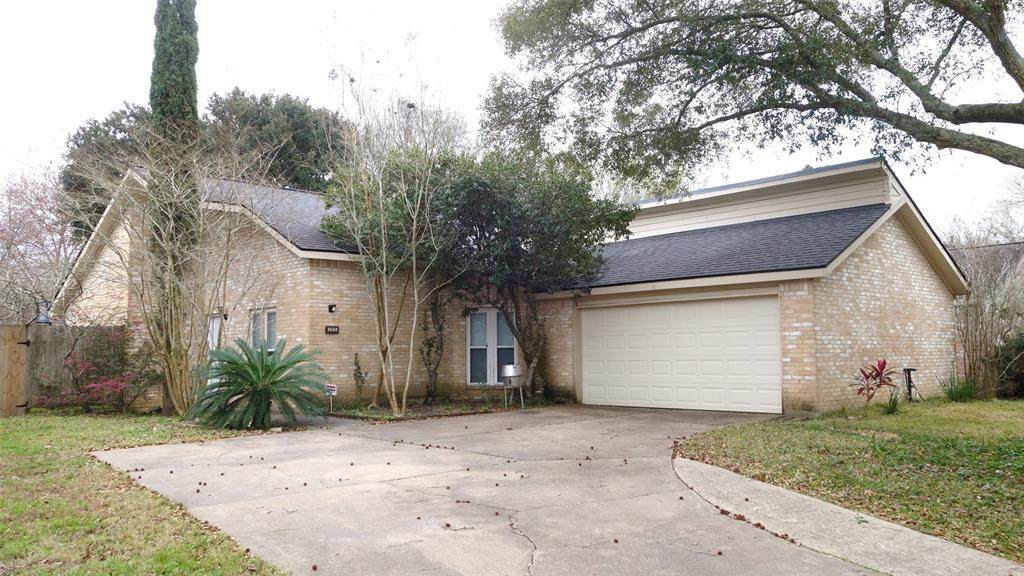 1934 Pepperwood Lane - Photo 1
