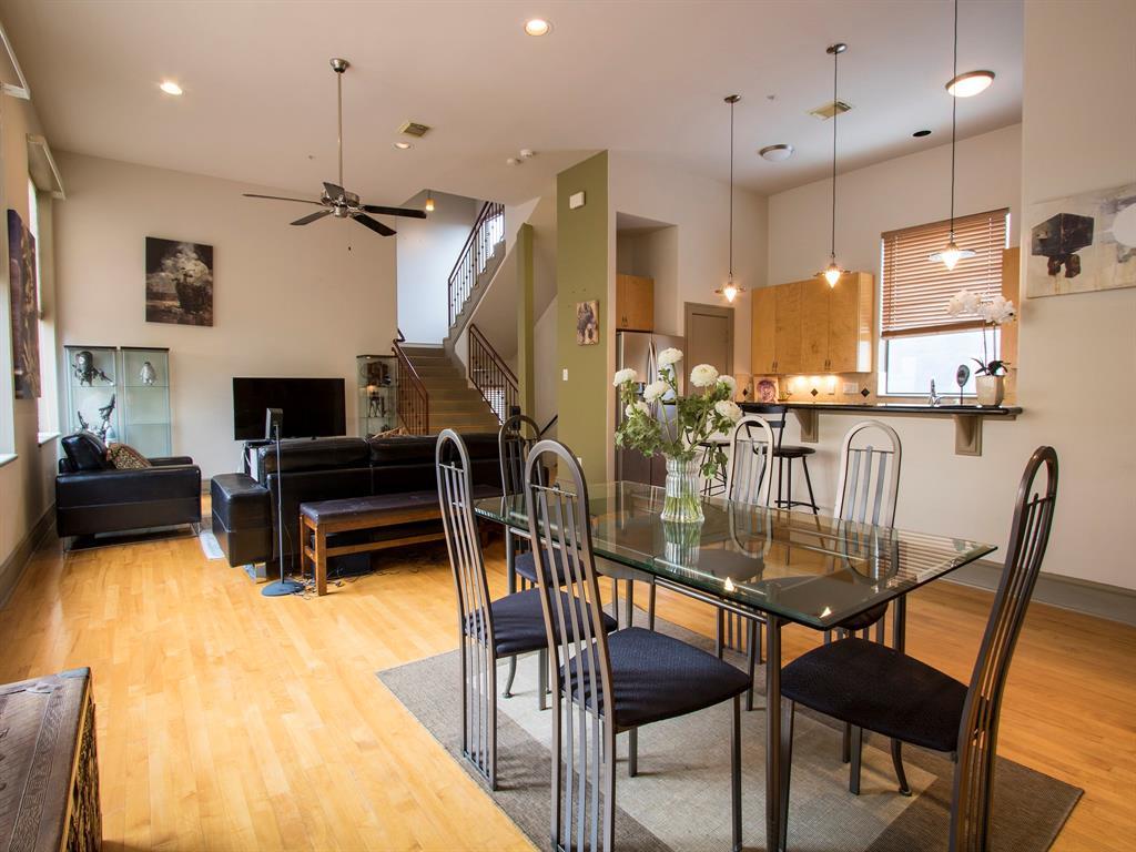 1702 Montrose Boulevard - Photo 1