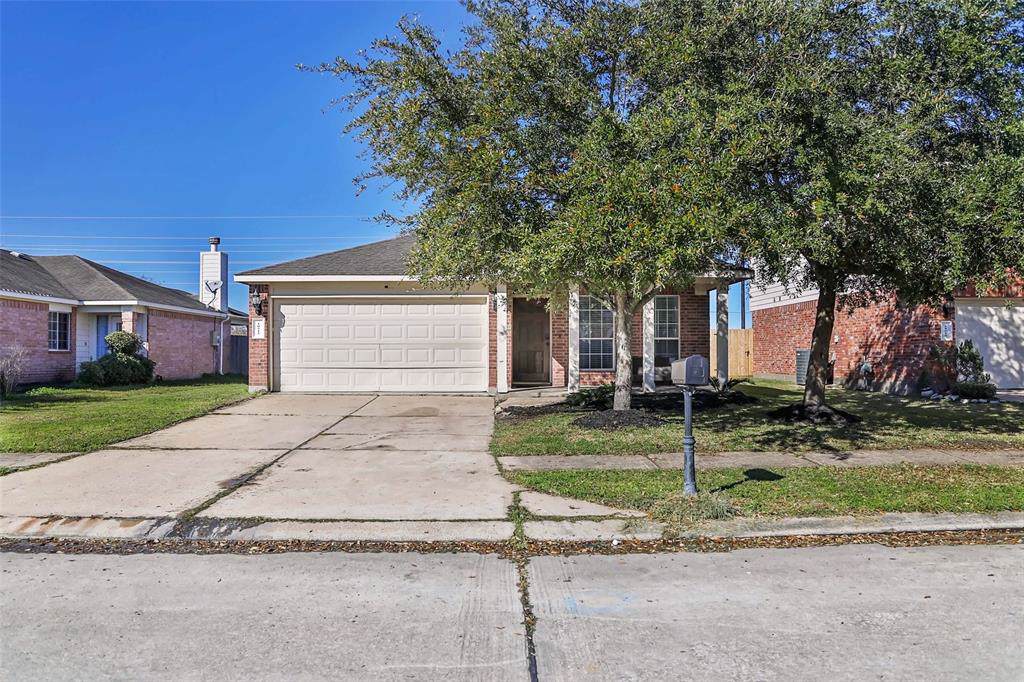 10515 Evergreen Street - Photo 1