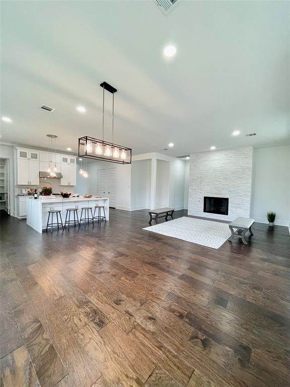 114 Bentwood Drive - Photo 1