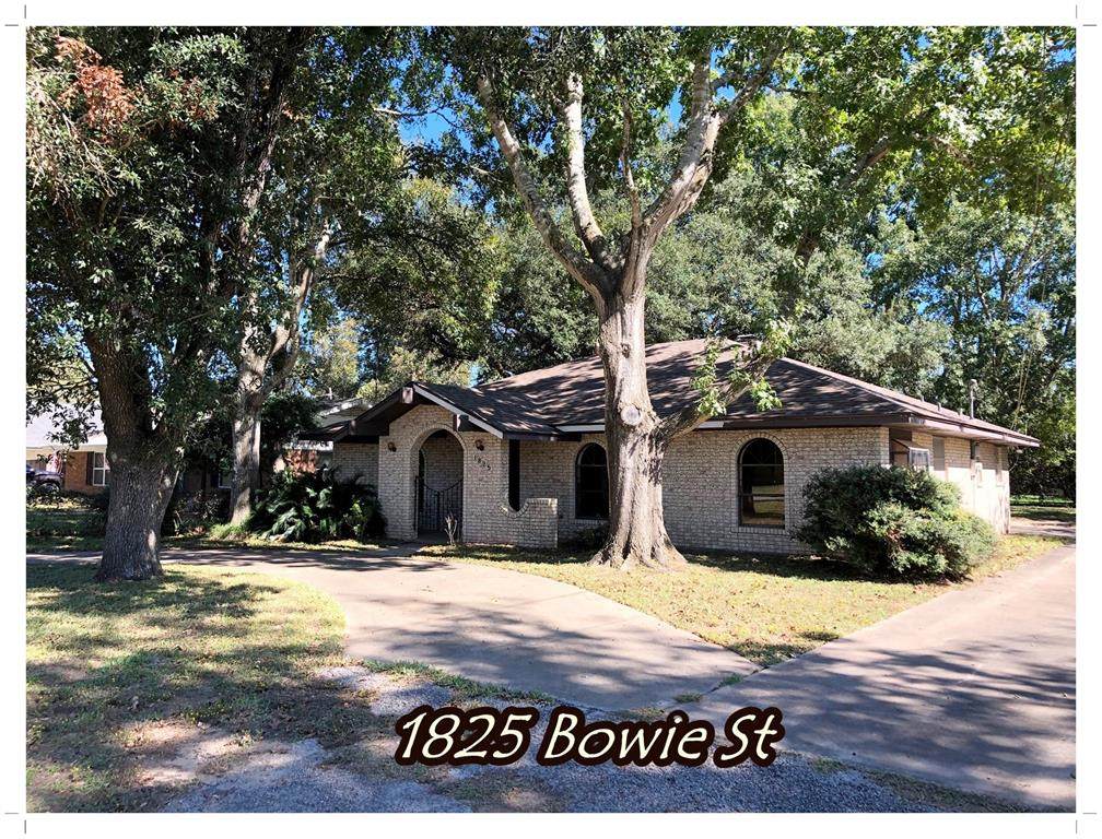 1825 Bowie Street - Photo 1