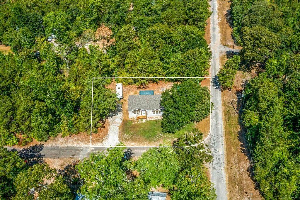 112 Mockingbird Lane - Photo 1