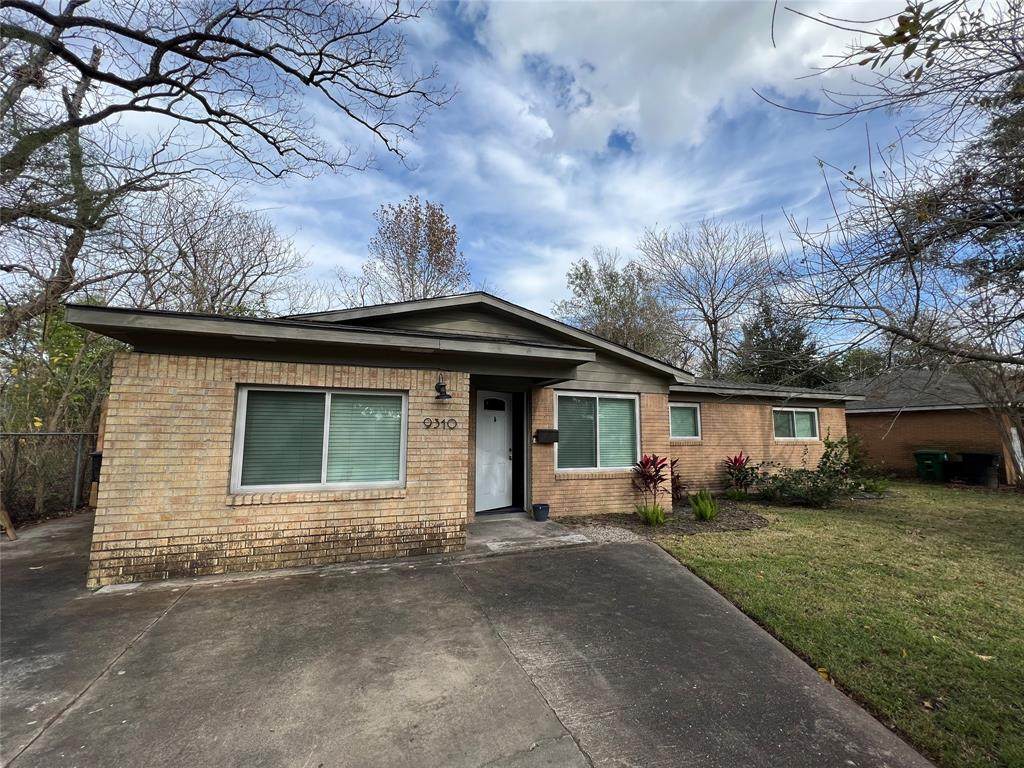 9310 Derrik Drive - Photo 1