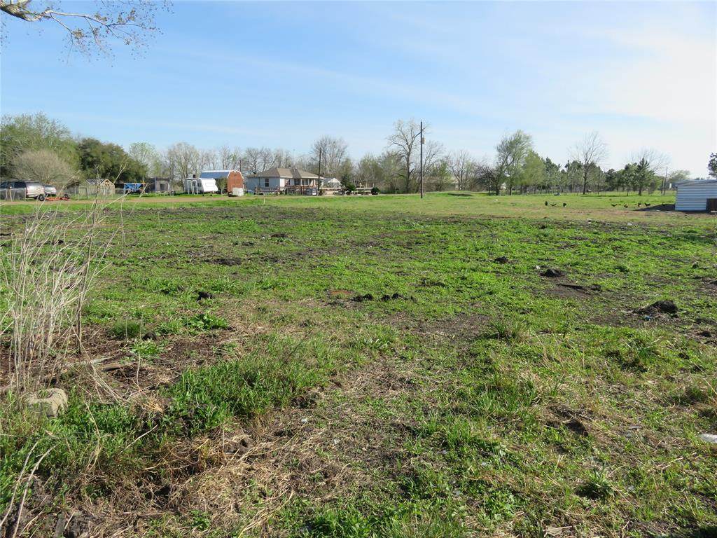 2112 County Road 216 - Photo 1
