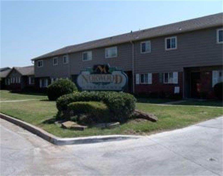 2202 Phoenix Avenue - Photo 1